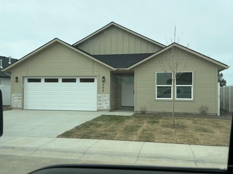 Photo of 307 N. 11th. St, Parma, ID 83660 (MLS # 98984345)