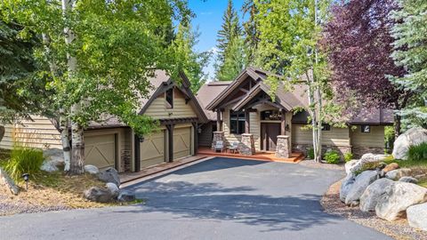 1037 Fireweed Dr McCall ID 83638