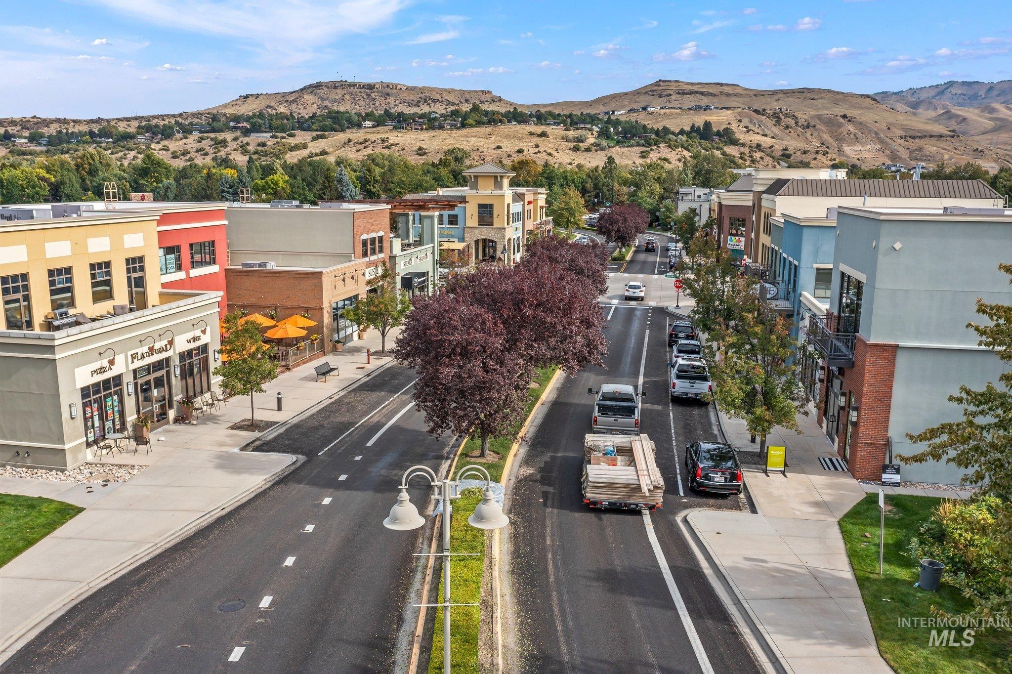 Min. away from Bown Crossing