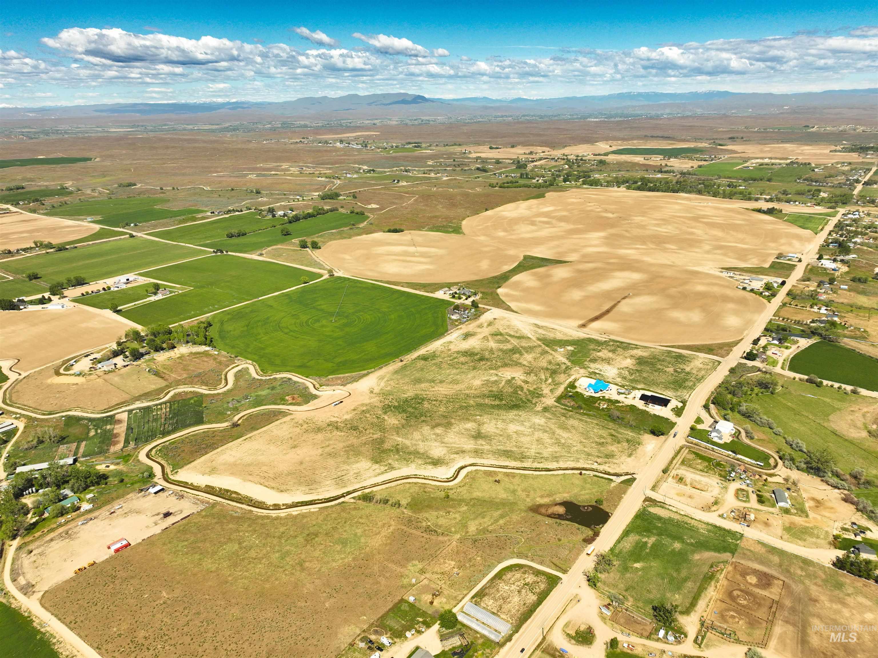 17062-17124 Oasis Rd.
