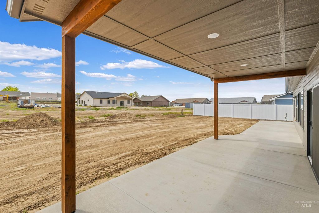 Photo of 346 Park Drive, Lewiston, ID 83501 (MLS # 98984197)