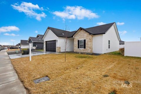 Photo of 1265 Terra Ave, Twin Falls, ID 83301 (MLS # 98973849)