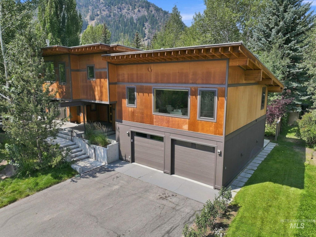 Photo of 202 Broadway Blvd, Ketchum, ID 83340 (MLS # 99001483)