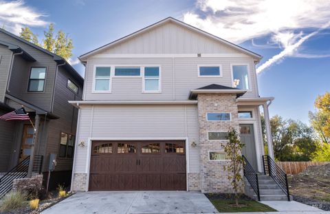 Photo of 4325 N Life Tree Ln, Garden City, ID 83714 (MLS # 98965760)