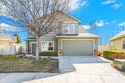 Photo of 1223 W Cobblefield Court, Meridian, ID 83646 (MLS # 98959446)