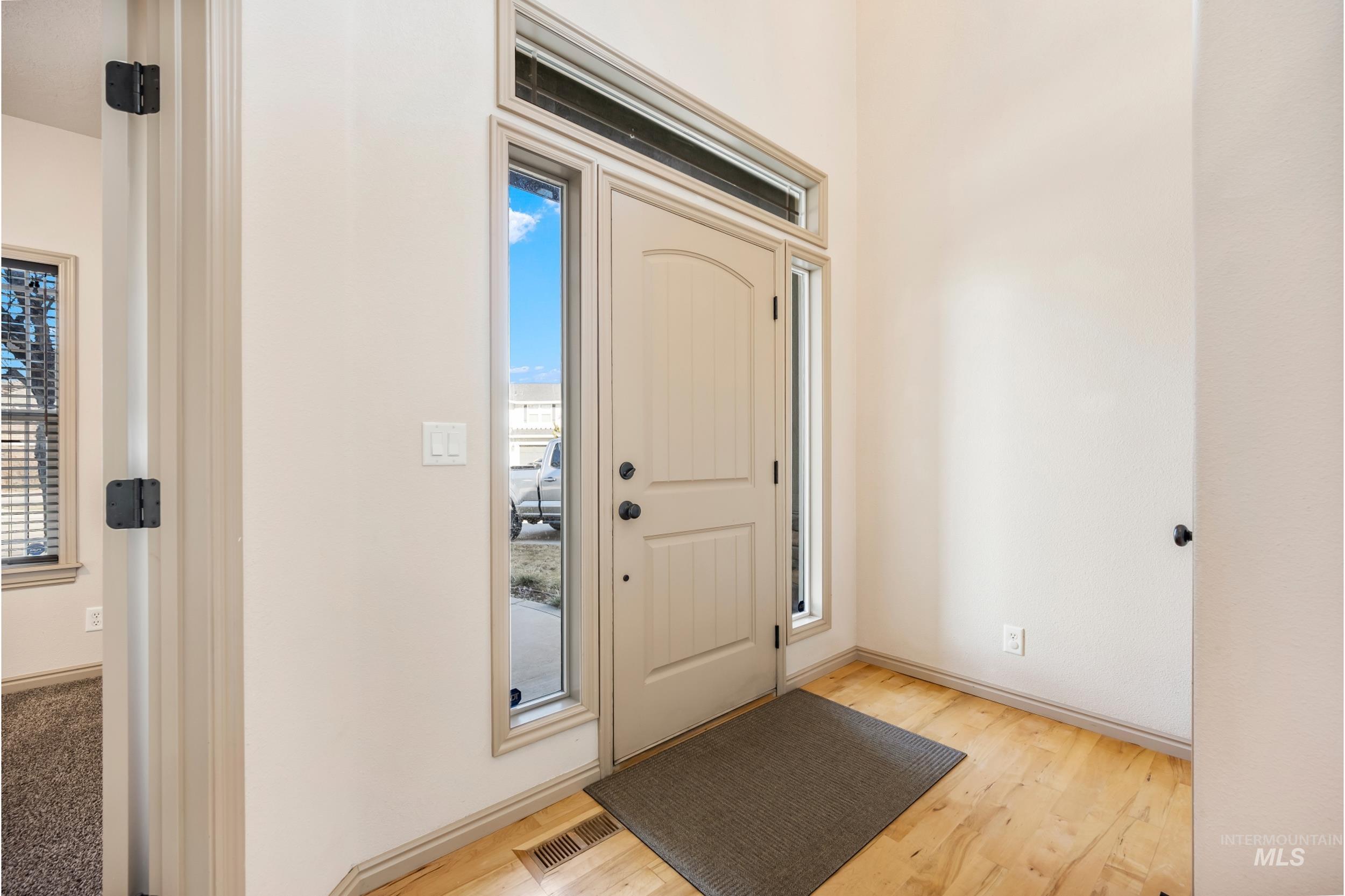 1223 W Cobblefield Court