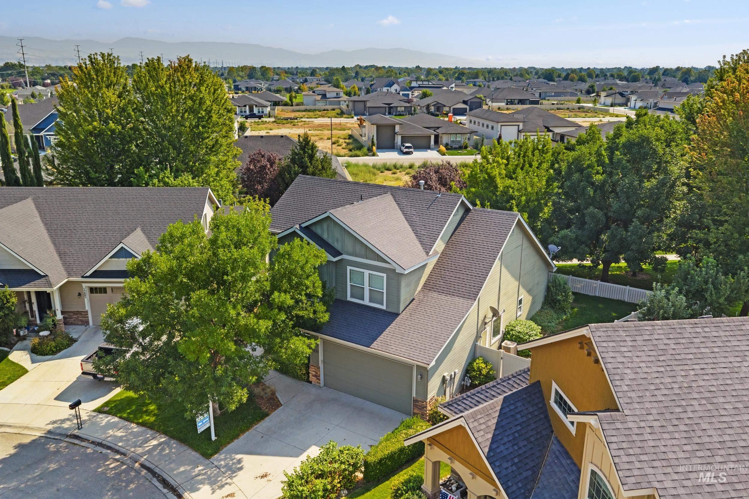 1223 W Cobblefield Court