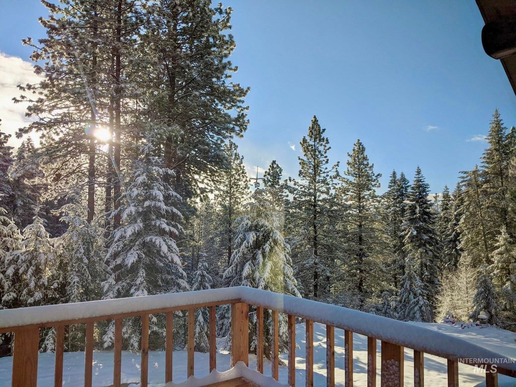 Photo of 688 Cove Road, Grangeville, ID 83530 (MLS # 98973574)