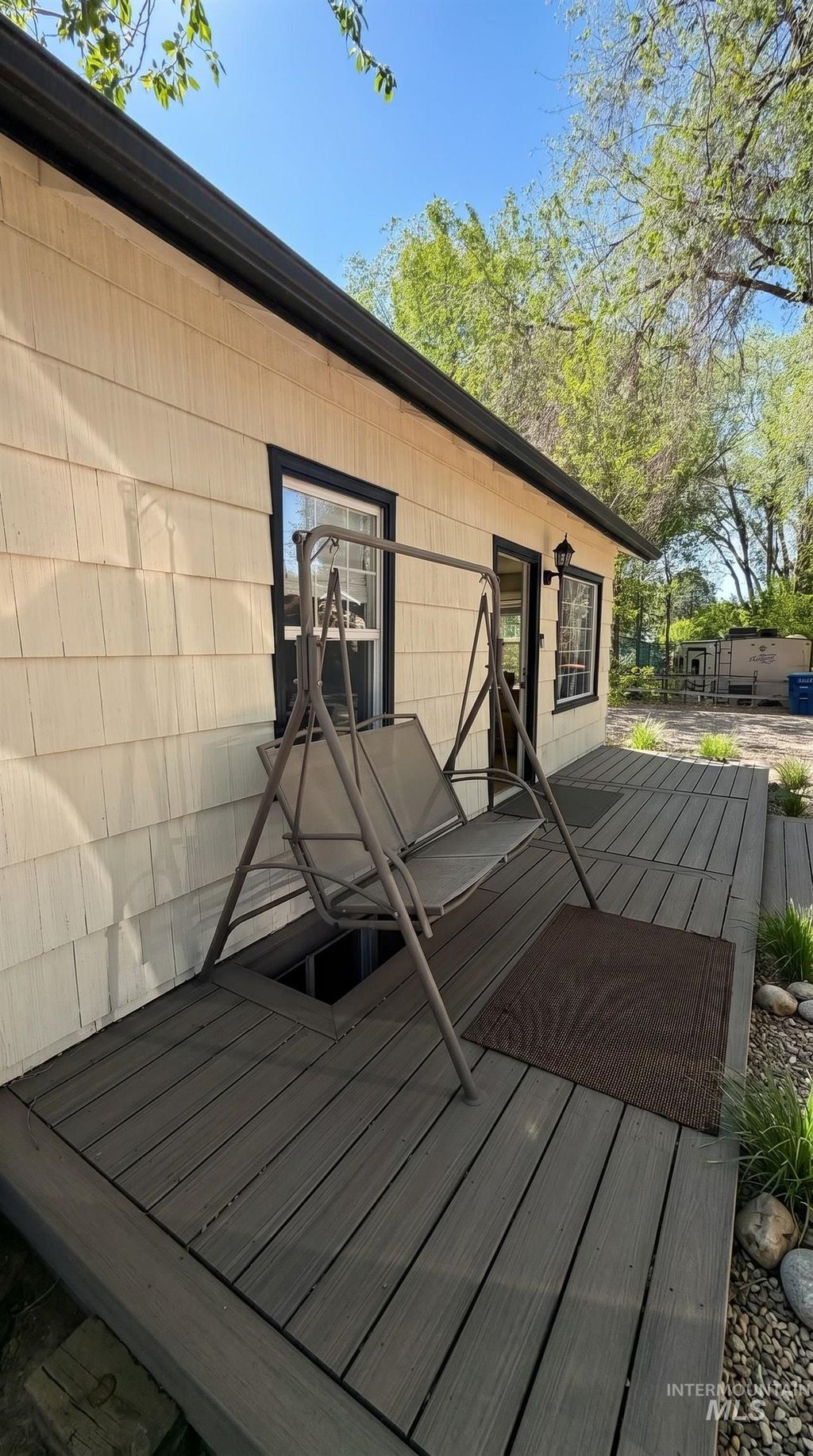 Photo of 1034 Maurice St, Twin Falls, ID 83301 (MLS # 98986819)