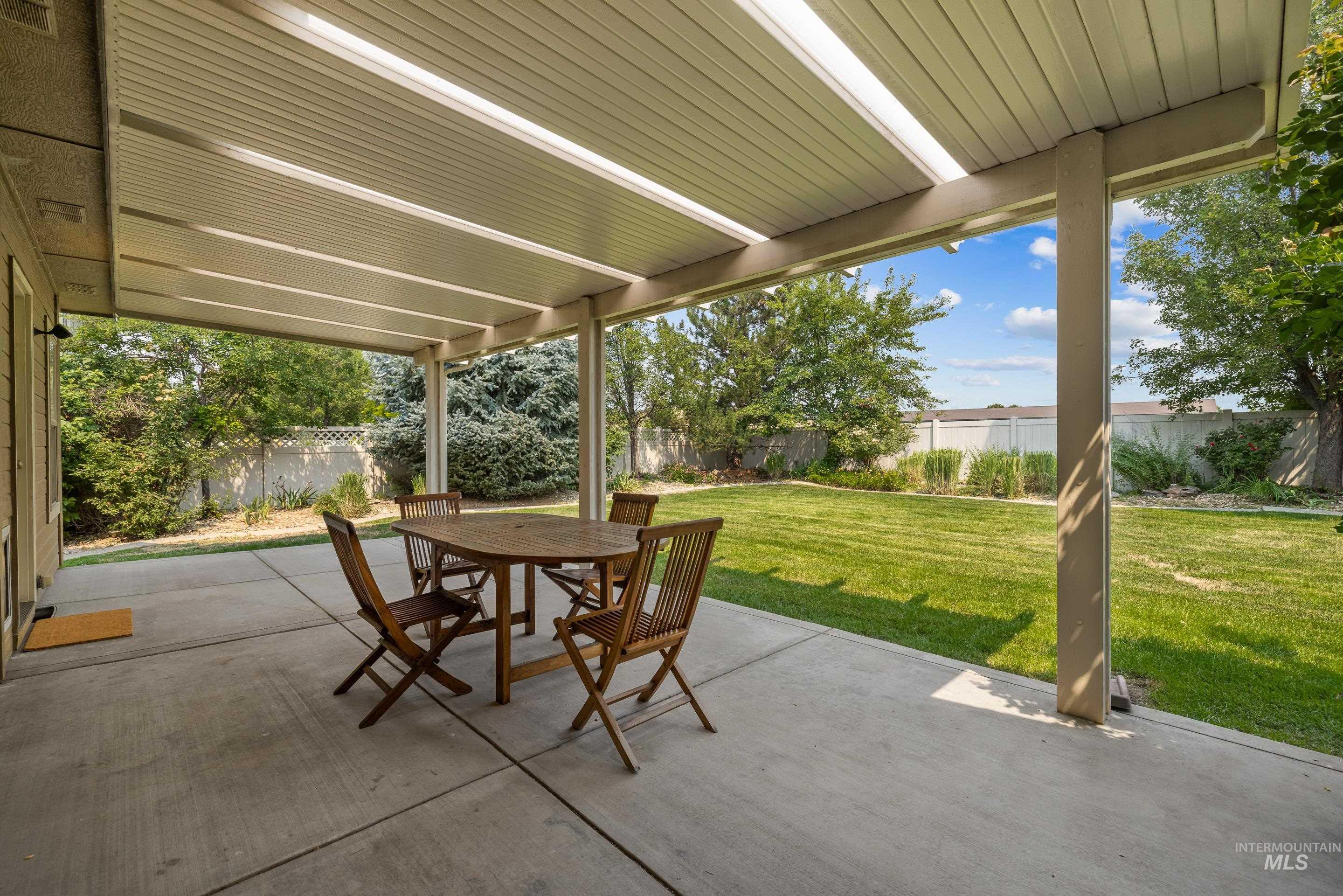 2246 W Los Flores Drive, Meridian, Idaho image 39