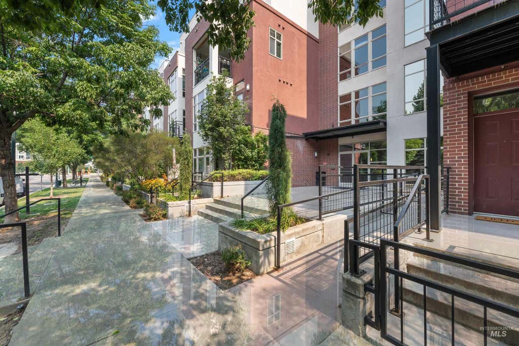 Photo of 412 S 13th St #312, Boise, ID 83702 (MLS # 98995792)