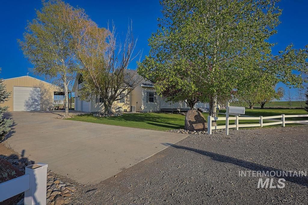 Photo of 24 Harris Circle, Shoshone, ID 83352 (MLS # 98982977)