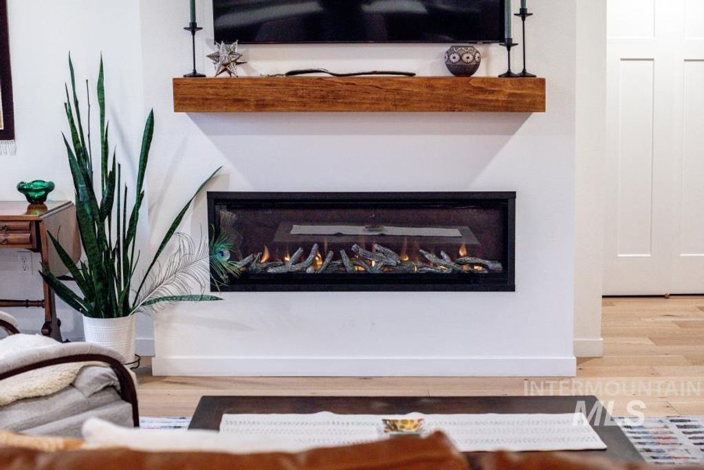 Photo of 103 N Almon #203 St, Moscow, ID 83843 (MLS # 98969620)