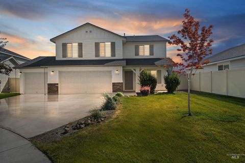 Photo of 3118 N Saratov Way, Kuna, ID 83634 (MLS # 98961090)