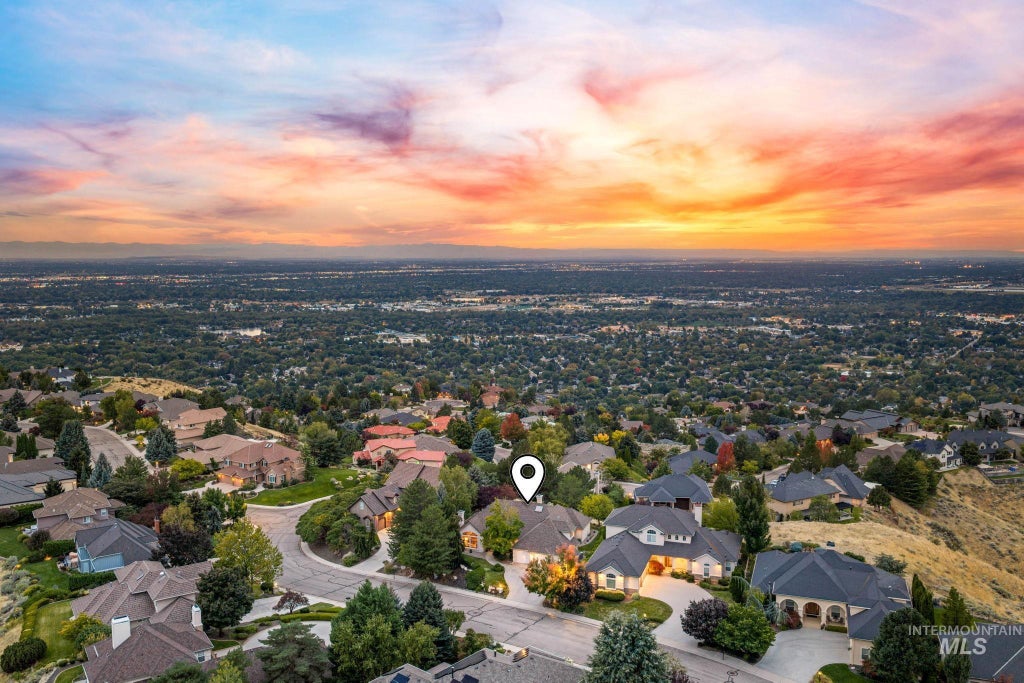 Photo of 5310 N Quail Summit Way, Boise, ID 83703 (MLS # 99001089)
