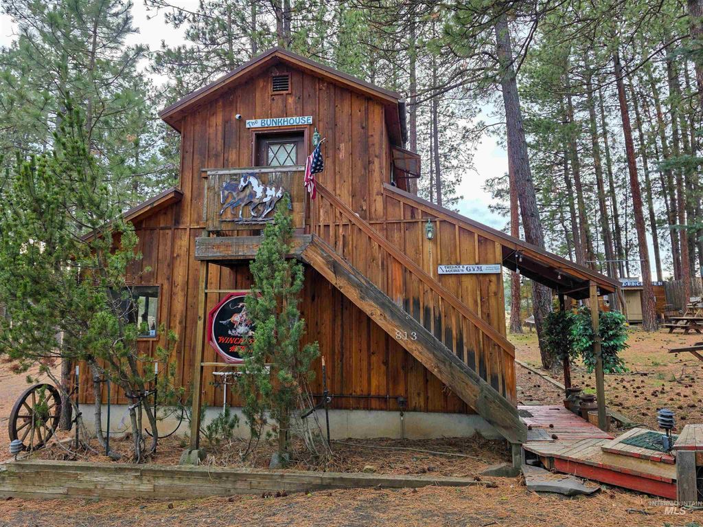 Photo of 813 Drive, Winchester, ID 83555 (MLS # 98976098)