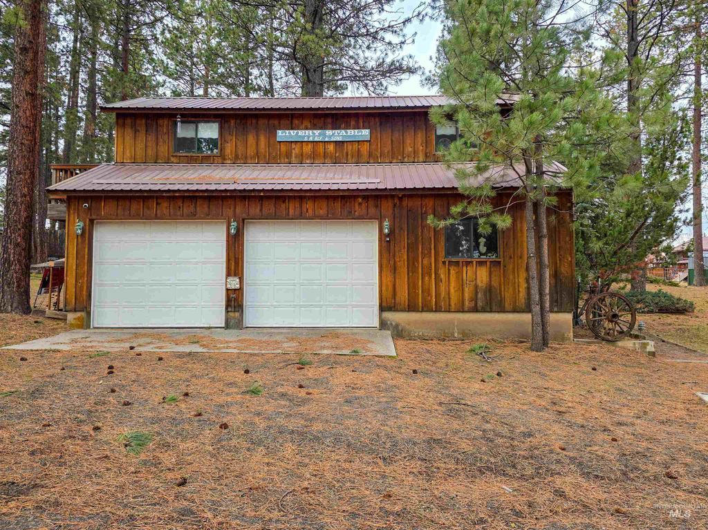 Photo of 813 Drive, Winchester, ID 83555 (MLS # 98976098)