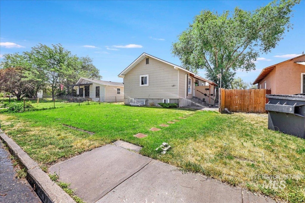 Photo of 121 7th Ave South, Buhl, ID 83316 (MLS # 98998287)