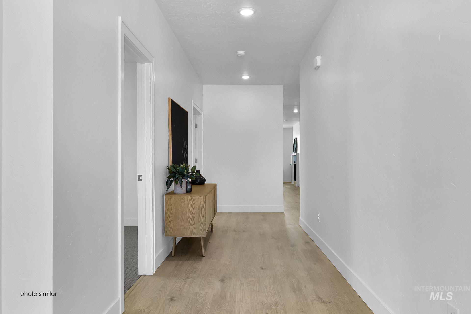 1770 N Green Pine Ln