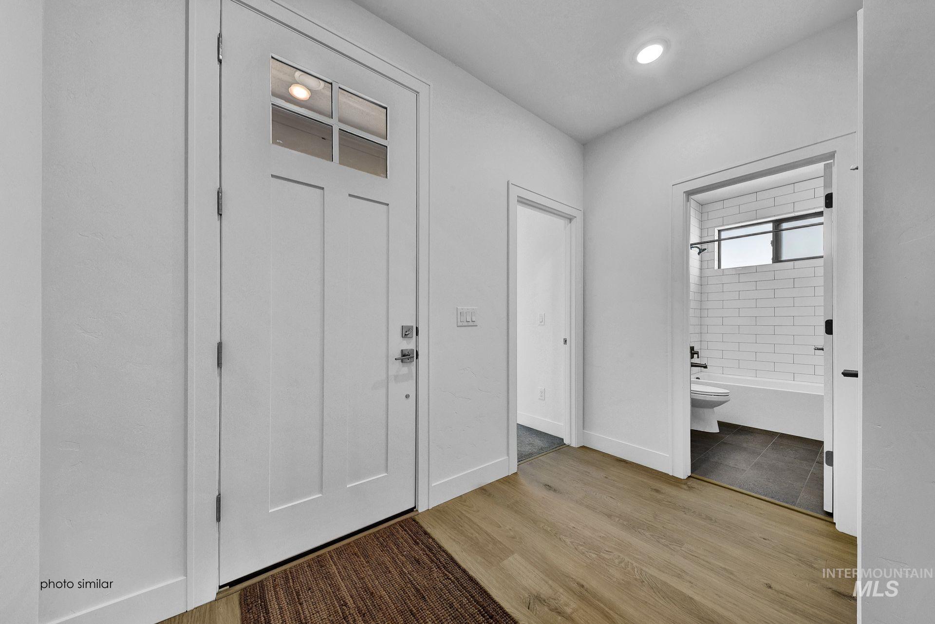 1770 N Green Pine Ln