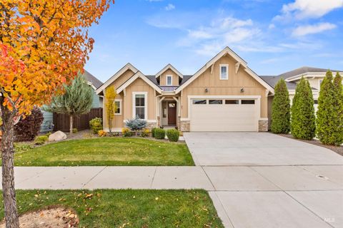 Photo of 93 W Lockhart Ln, Meridian, ID 83646 (MLS # 98966935)