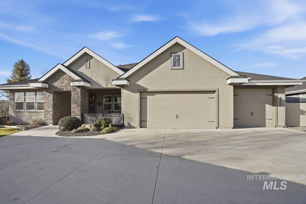Photo of 427 E Merino Street, Kuna, ID 83634 (MLS # 98970722)