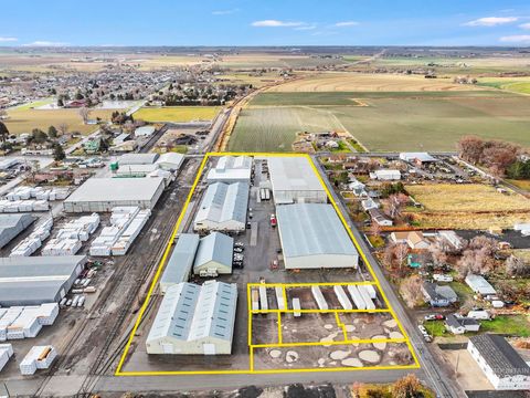 Photo of 529 North St, Filer, ID 83328 (MLS # 98970472)