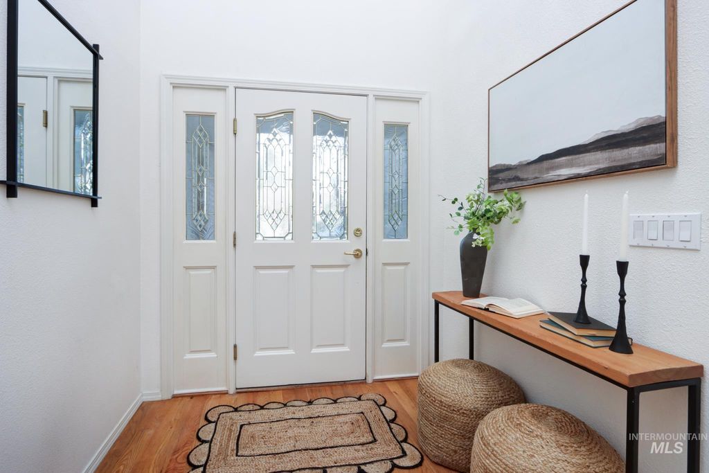 Photo of 8037 W Innsbrook Ct, Boise, ID 83704 (MLS # 98983887)