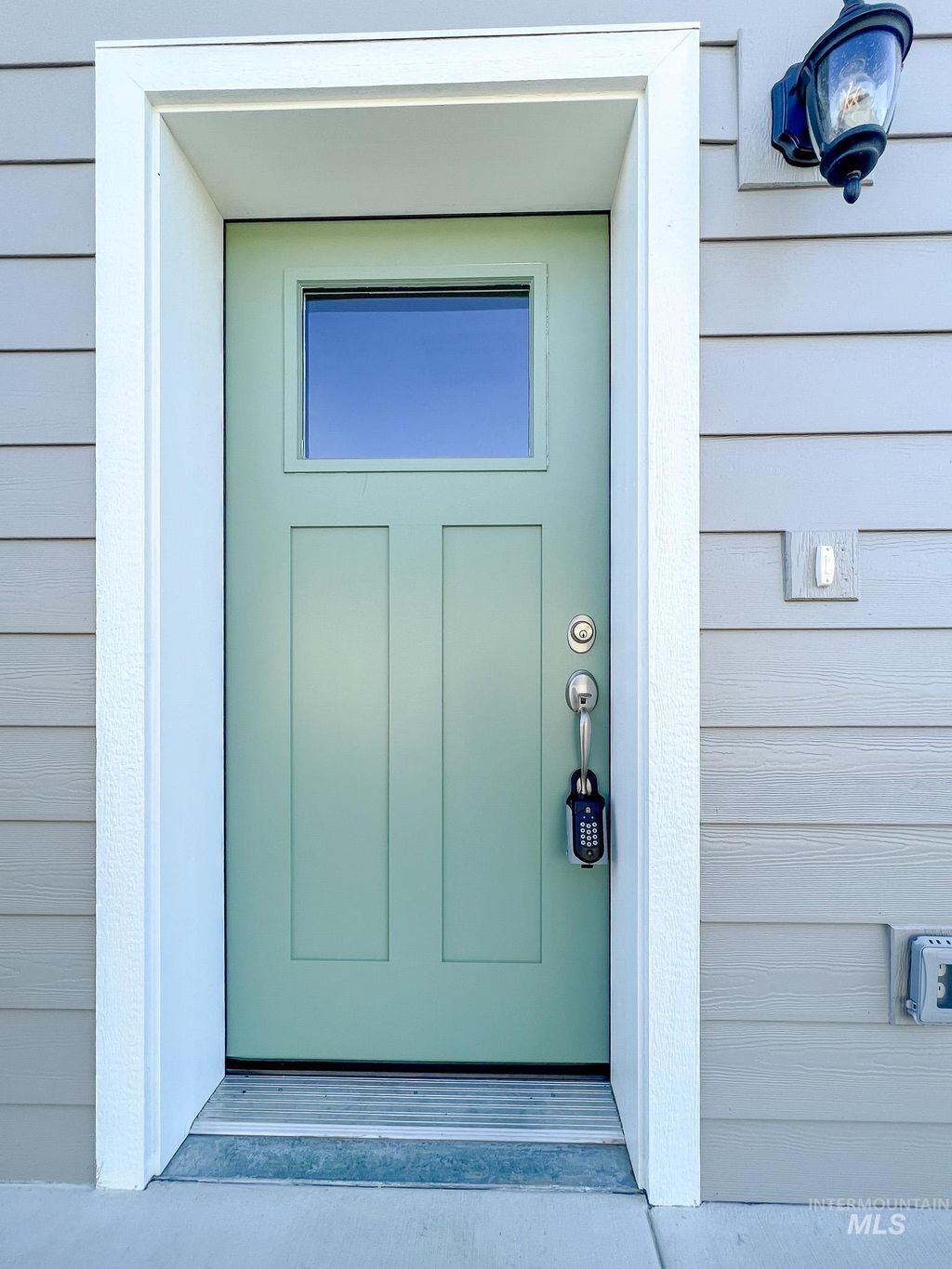 Photo of 2113 Powers Ave #A, Lewiston, ID 83501 (MLS # 98973254)