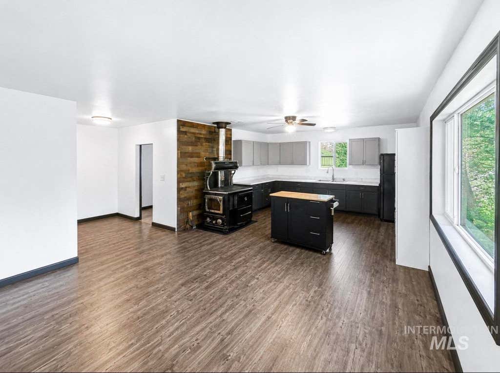 Photo of 123 Conifer Ln, Harpster, ID 83552 (MLS # 98993848)