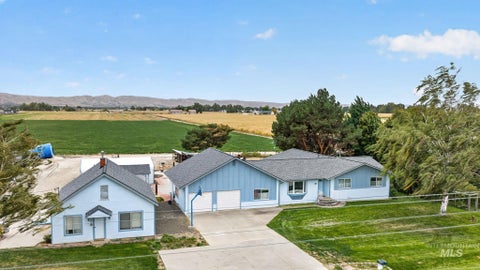 Photo of 955 E Black Canyon Hwy, Emmett, ID 83617 (MLS # 99003086)