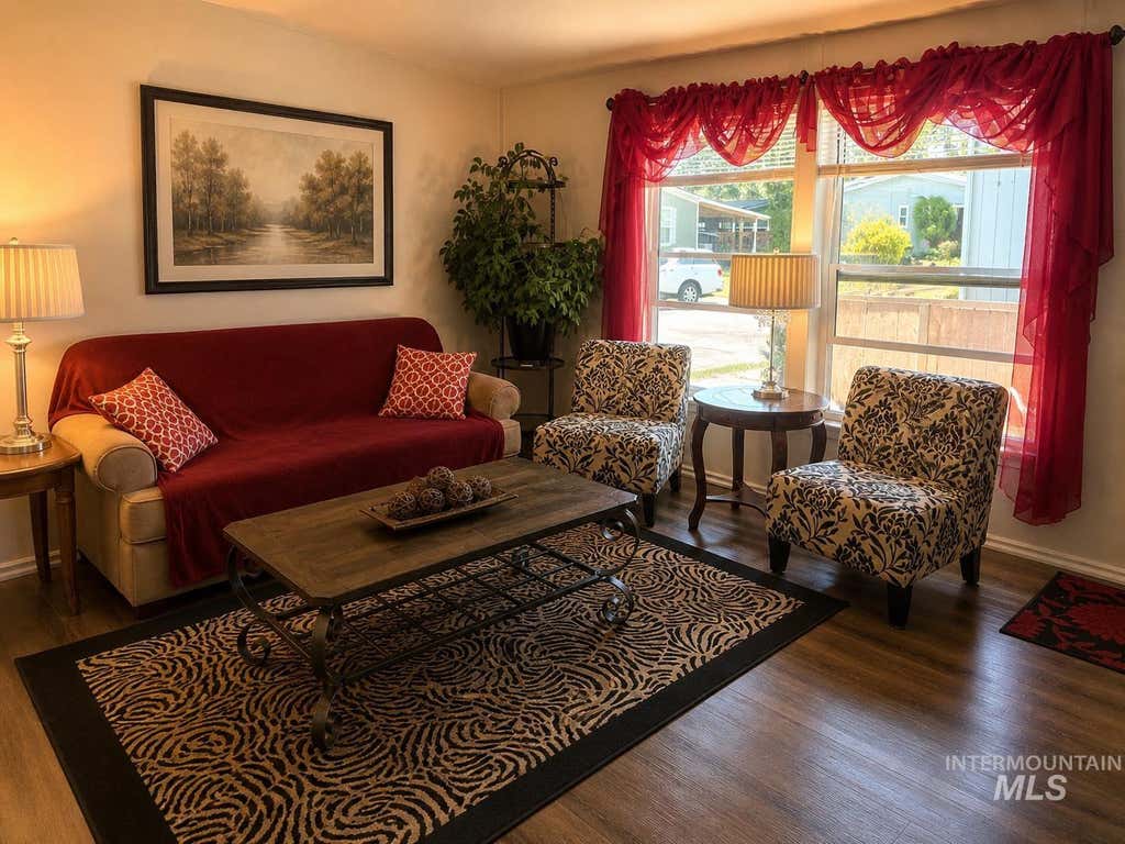 Photo of 524 W Mesquite St, Boise, ID 83713 (MLS # 98996468)