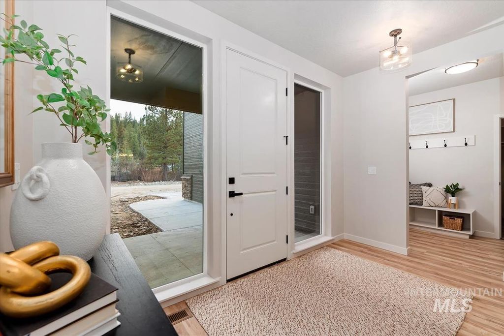 Photo of 232 Mores Creek Drive, Idaho City, ID 83631 (MLS # 98978702)