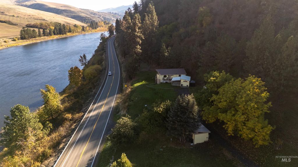 Photo of 18699 Family Lane, Lenore, ID 83541 (MLS # 98967647)