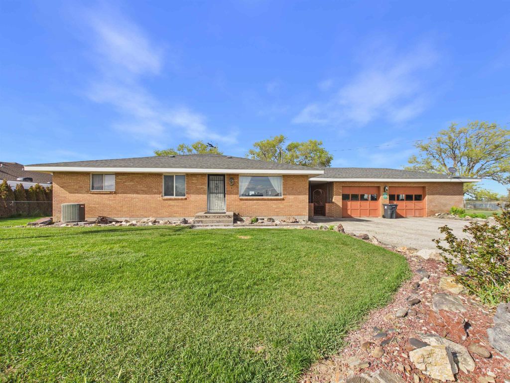 Photo of 400 W 90 N, Burley, ID 83318 (MLS # 98981199)