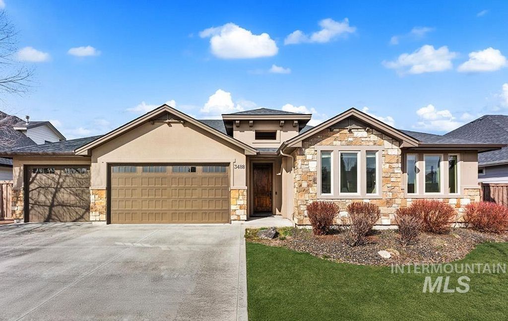 Photo of 3488 W Sand Wedge St, Meridian, ID 83646 (MLS # 98977921)