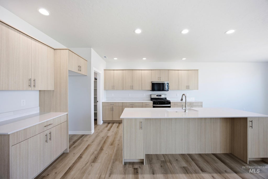 Photo of 17617 N Beckwourth Ave, Nampa, ID 83687 (MLS # 99002852)