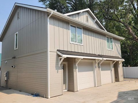504 S Utah Fruitland ID 83619