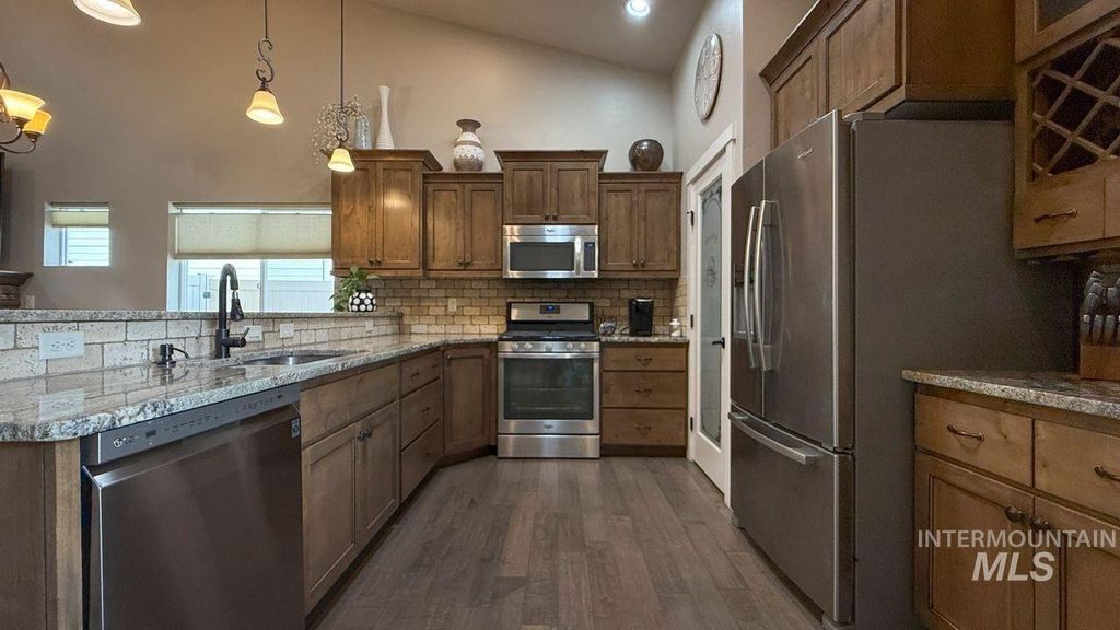 Photo of 6853 W Winston Lane, Boise, ID 83704 (MLS # 98979218)