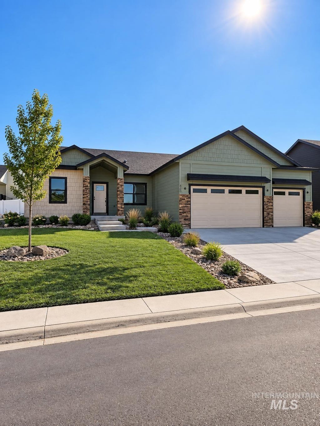 Photo of 760 Oakmont St, Payette, ID 83661 (MLS # 99001185)