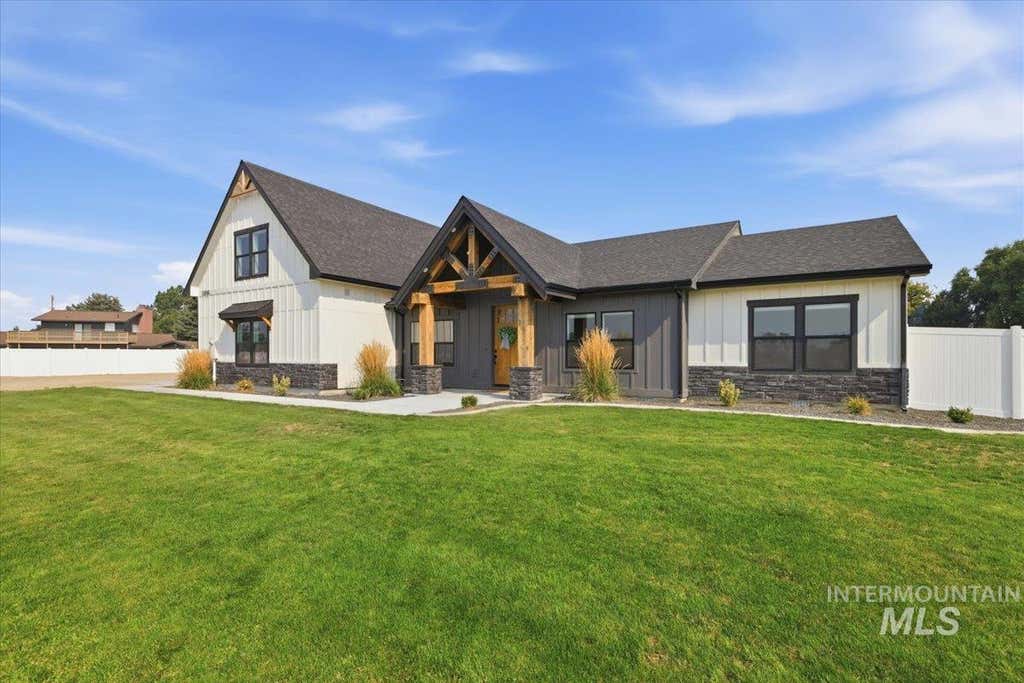 Photo of 13958 Raptor Ln, Caldwell, ID 83607 (MLS # 98996461)