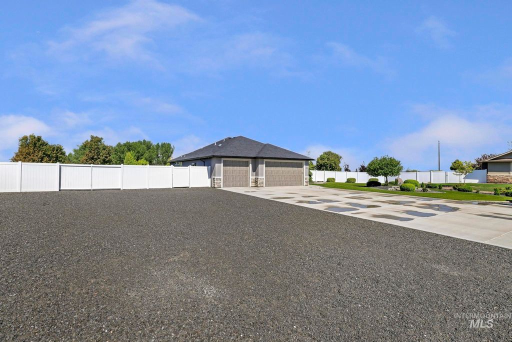 Photo of 3895 N 3472 E, Kimberly, ID 83341 (MLS # 98986406)