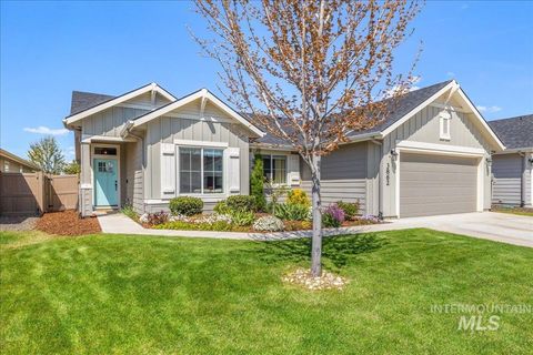 Photo of 3862 E Collingwood St, Meridian, ID 83642 (MLS # 98986841)