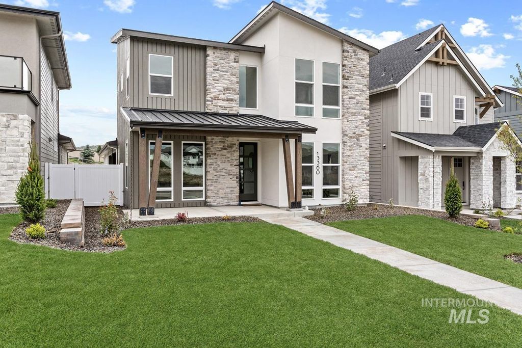 Photo of 13360 N Spring Creek Way, Boise, ID 83714 (MLS # 98980279)