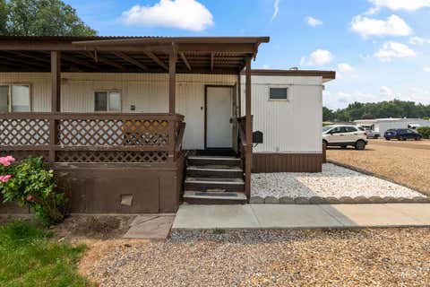 Photo of 1108 3rd Ave N #21, Nampa, ID 83687 (MLS # 98995326)