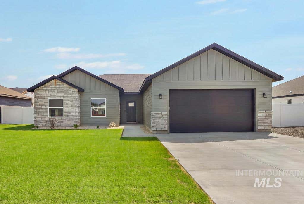 Photo of 2006 Regan St, Jerome, ID 83338 (MLS # 98986966)
