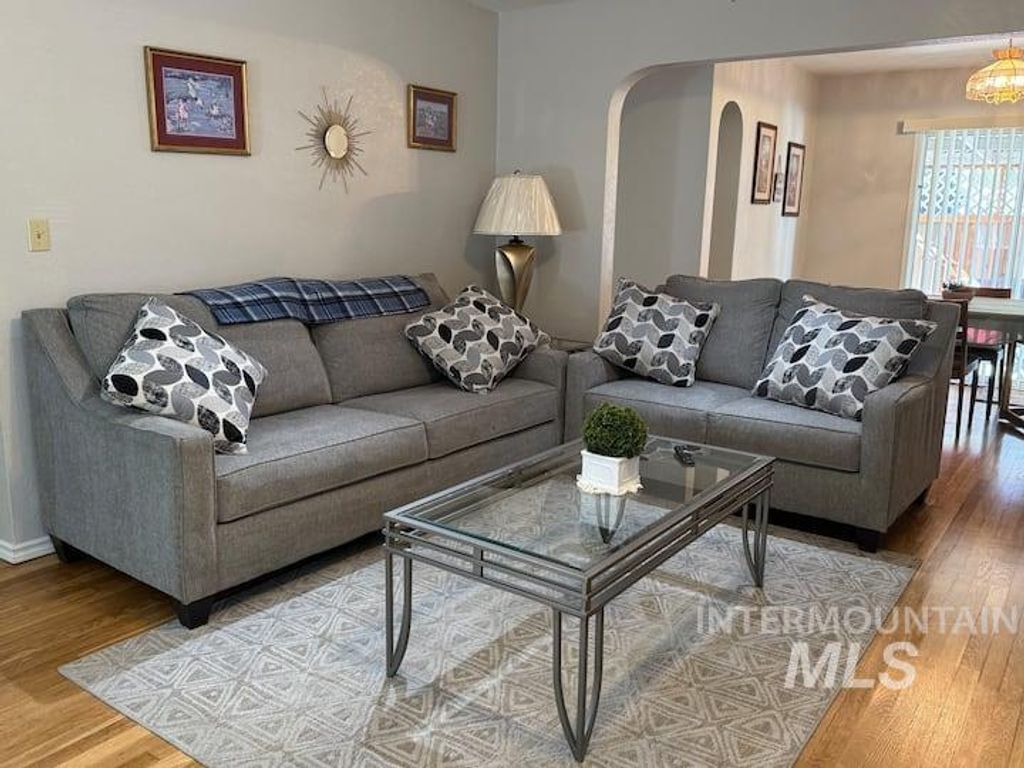 Photo of 918 Elm St, Clarkston, WA 99403 (MLS # 98965185)
