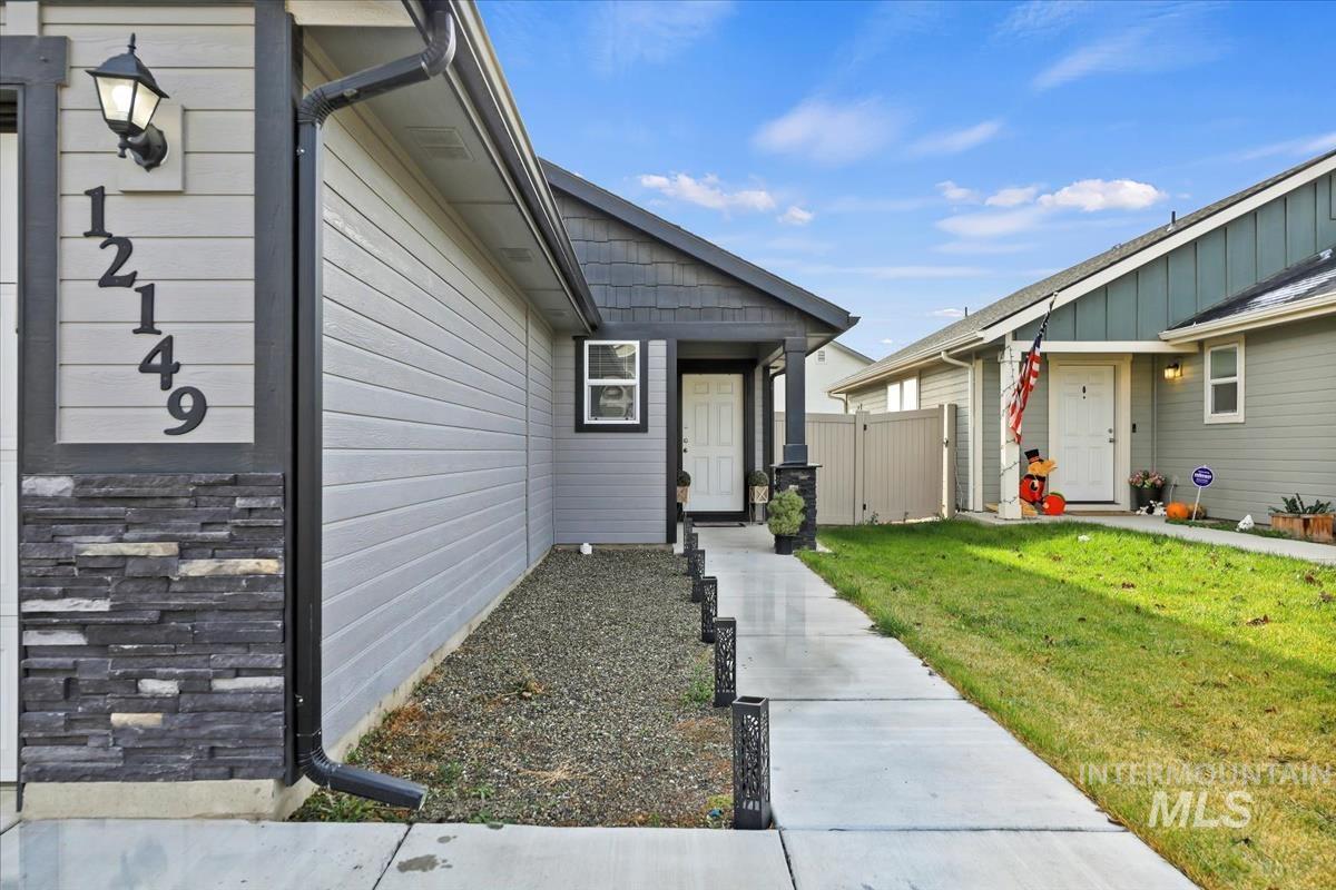 12149 W Greenstone St.