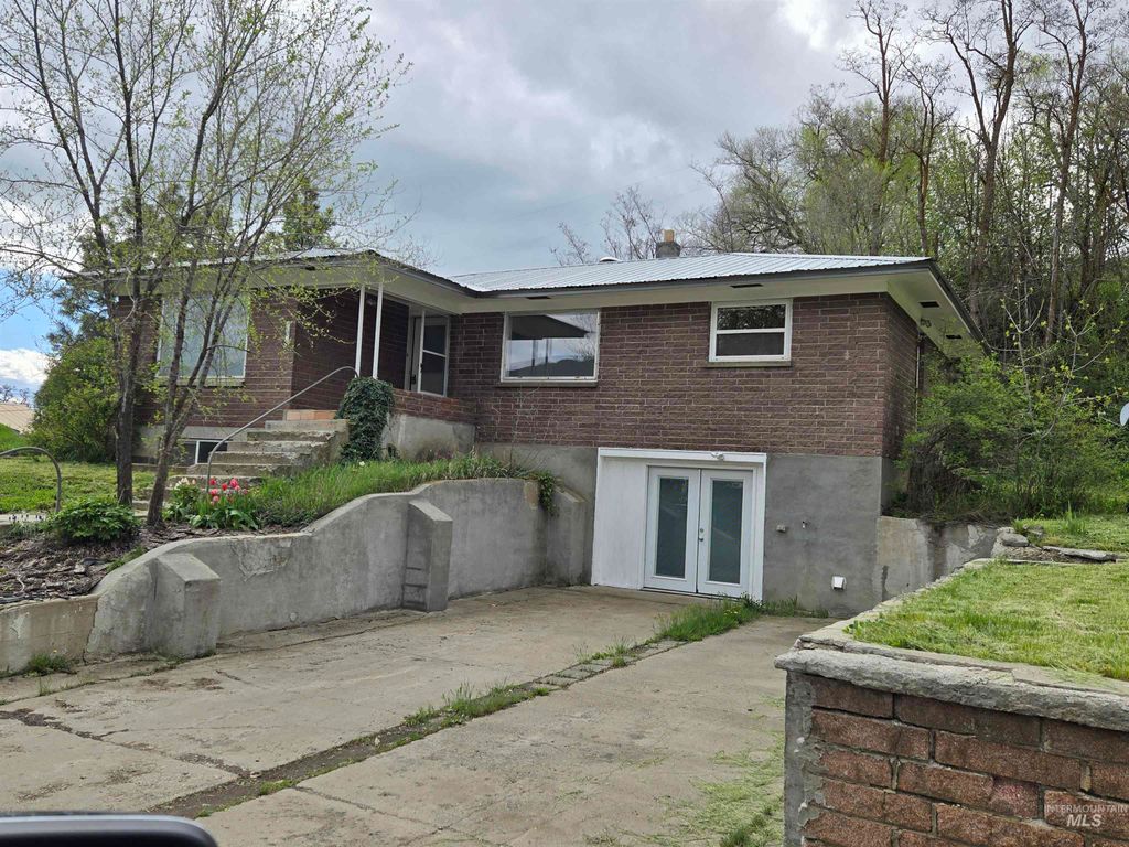 Photo of 106 N Galena St, Council, ID 83612 (MLS # 98983377)