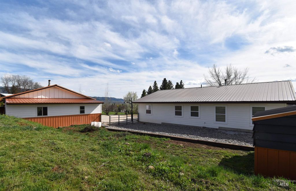 Photo of 2599 Fruitvale Glendale Road, Council, ID 83612 (MLS # 98981338)